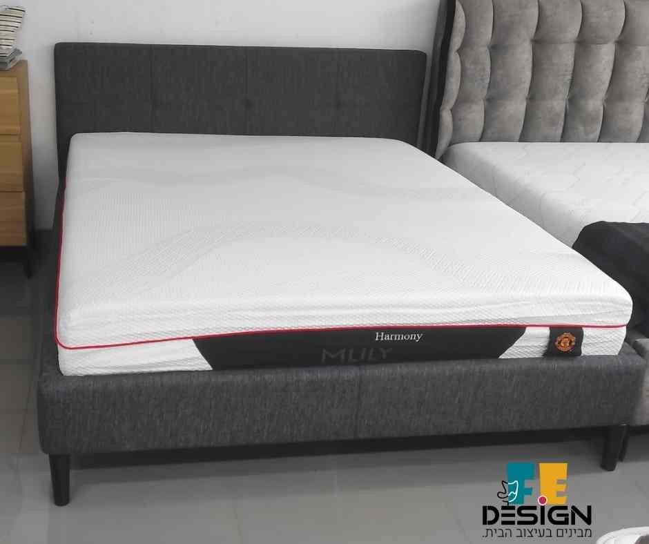מיטה זוגית מרופדת דגם אודרי מבית F.E-Design